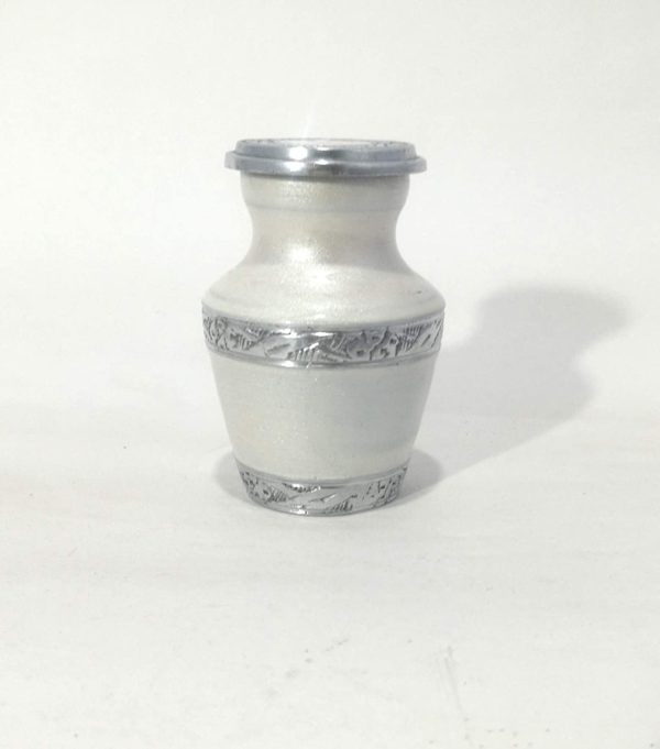 Keepsake Mini Cremation Urns 4 Cremation URNs 8